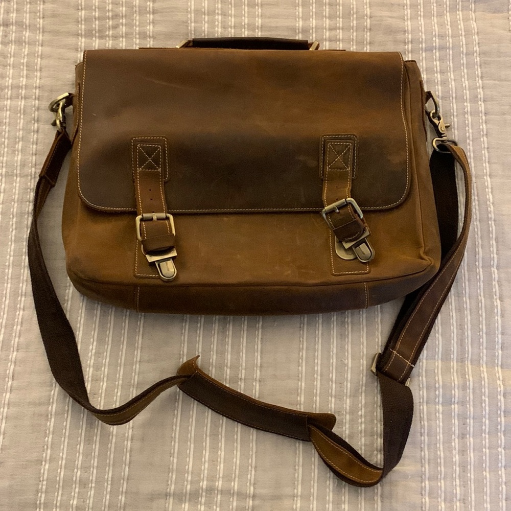 Leather messenger bag